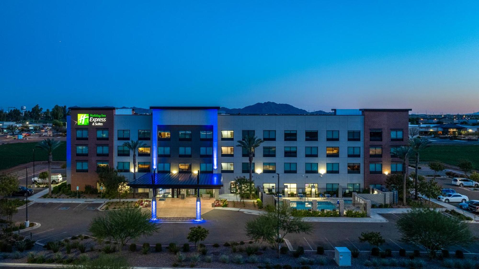 Holiday Inn Express & Suites - Gilbert - Mesa Gateway Airport Kültér fotó