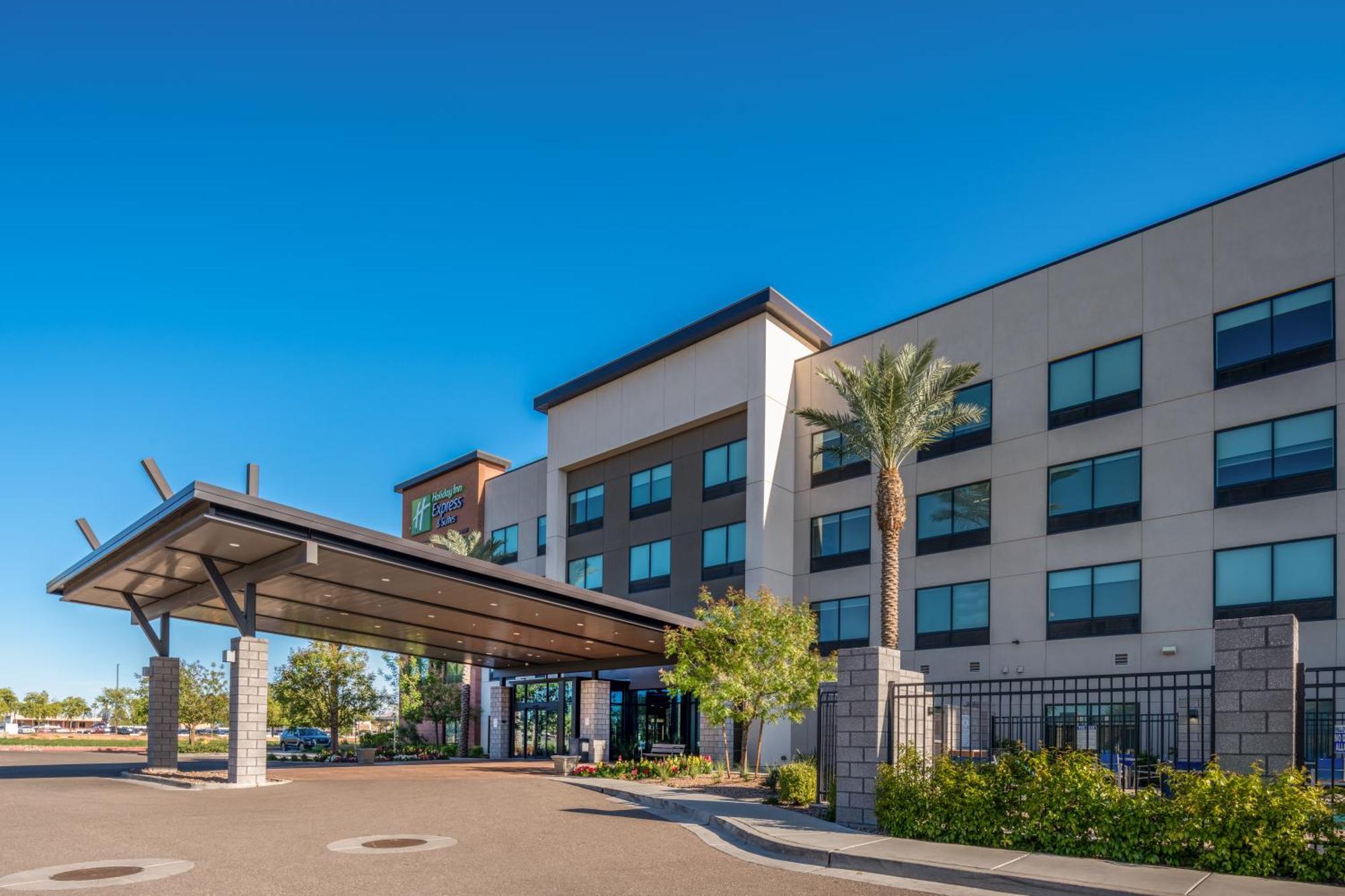 Holiday Inn Express & Suites - Gilbert - Mesa Gateway Airport Kültér fotó